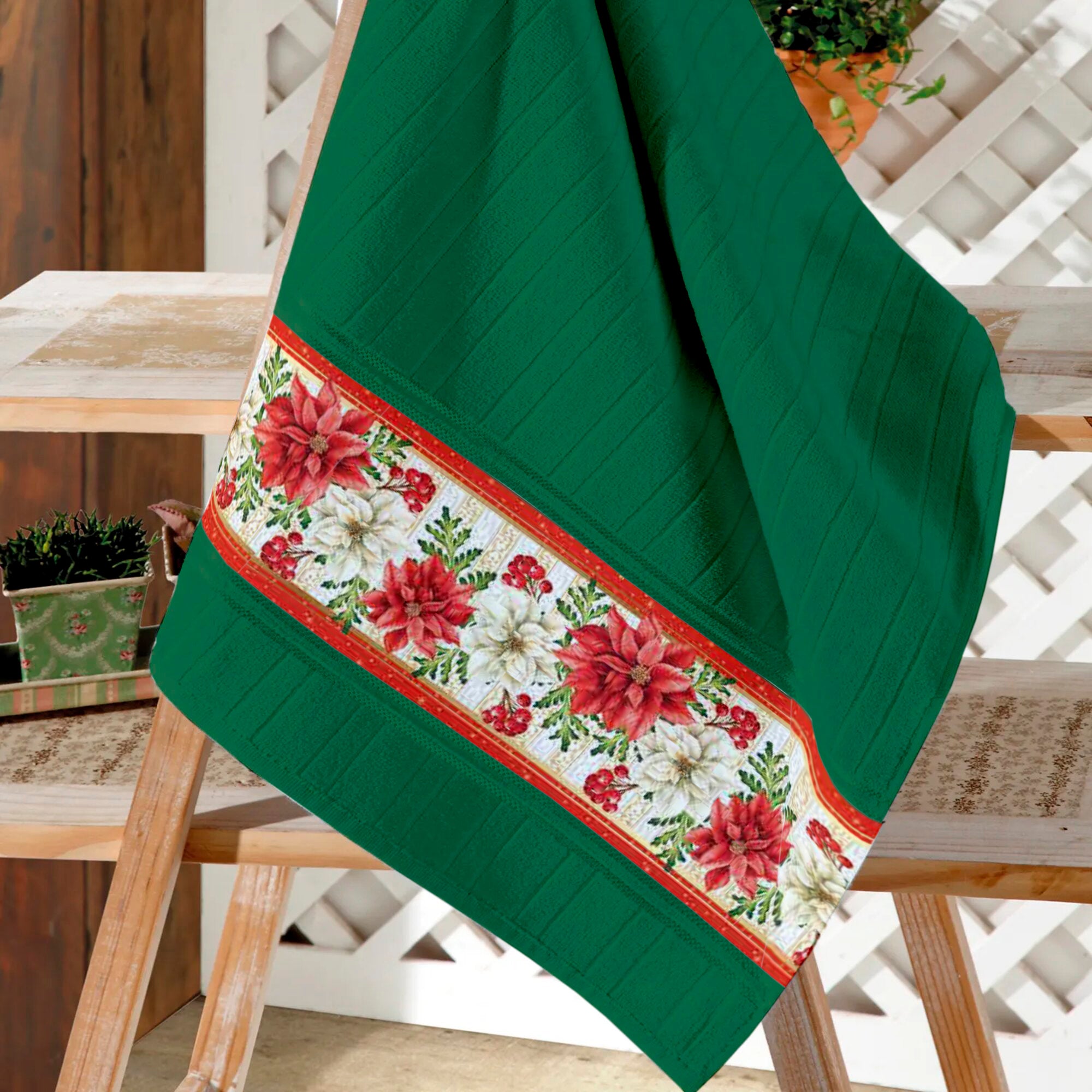 Toalla decorativa navideña con cenefa Patchwork Poinsetias Verde